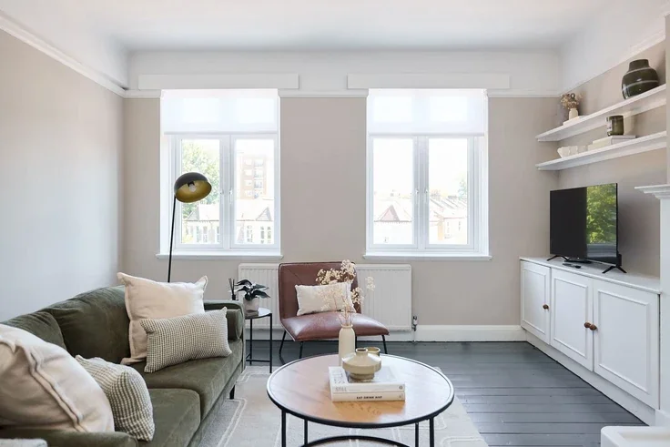 Flat Brixton Hill in Greater London