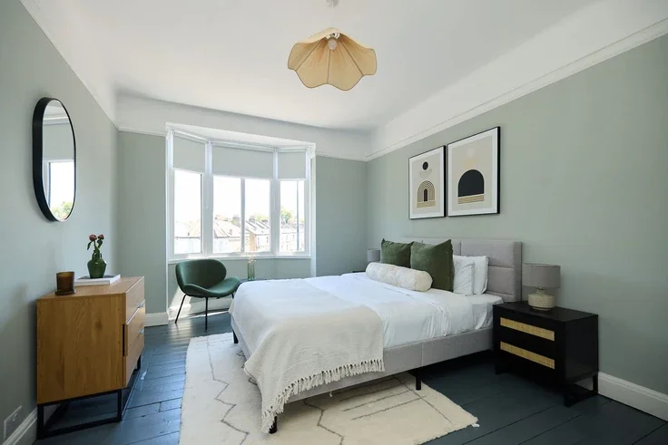 Flat Brixton Hill in Greater London