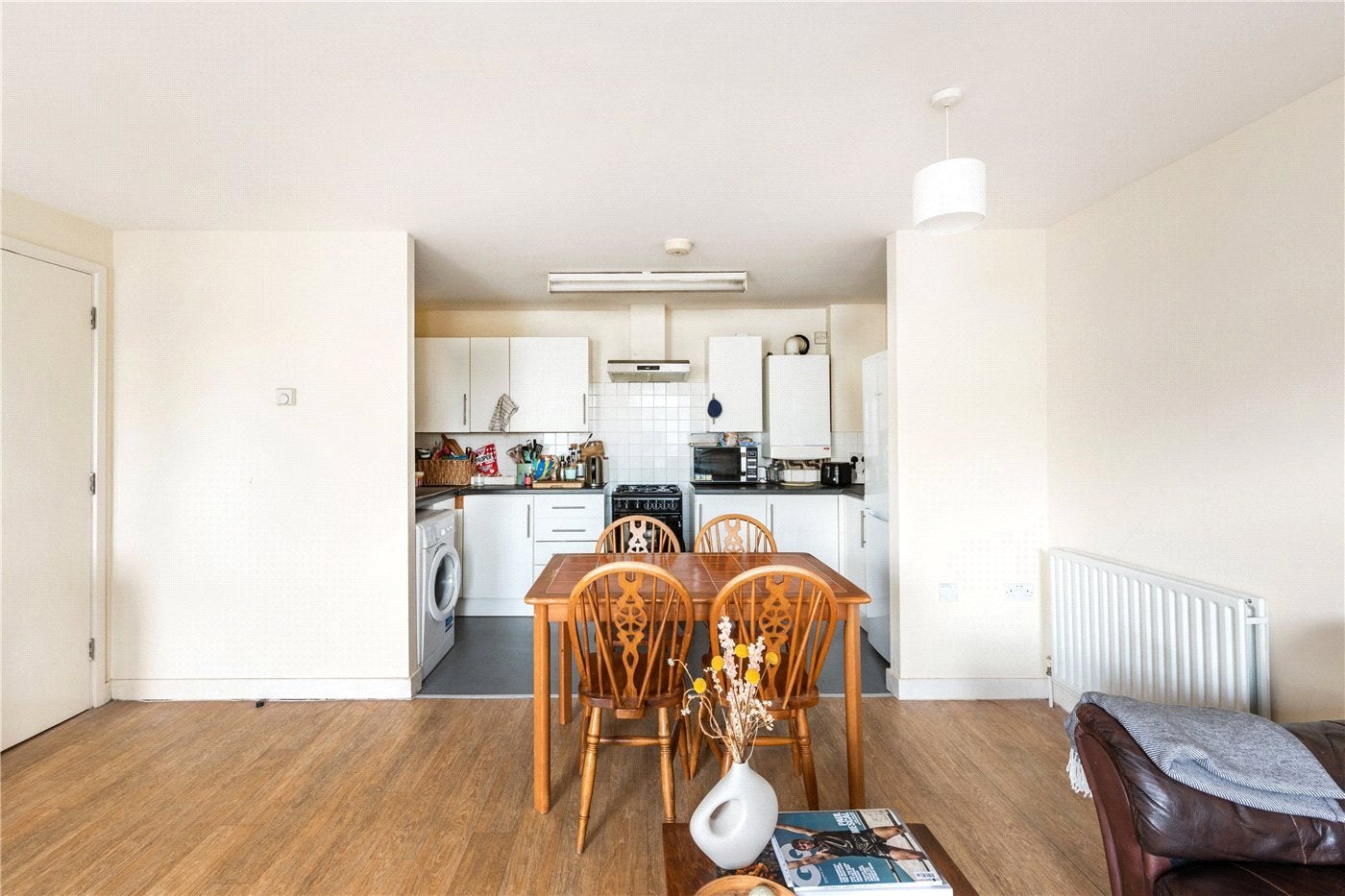 Flat Stoke Newington Road in Greater London