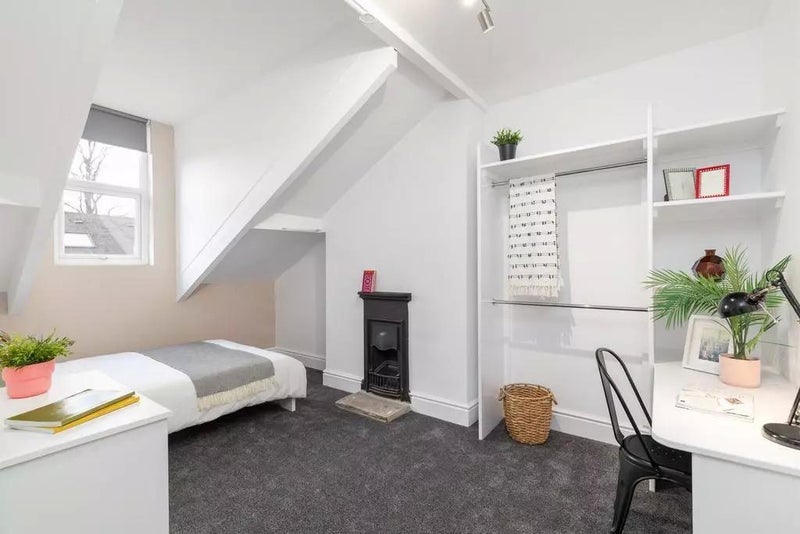 Room Back Blenheim Avenue in Leeds
