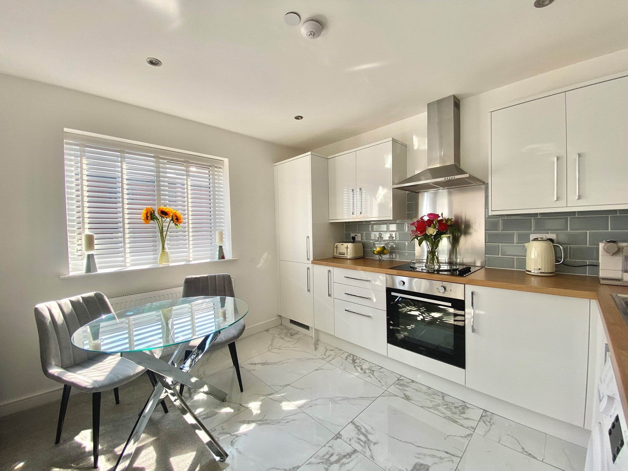 Flat Farrier Close in Salford
