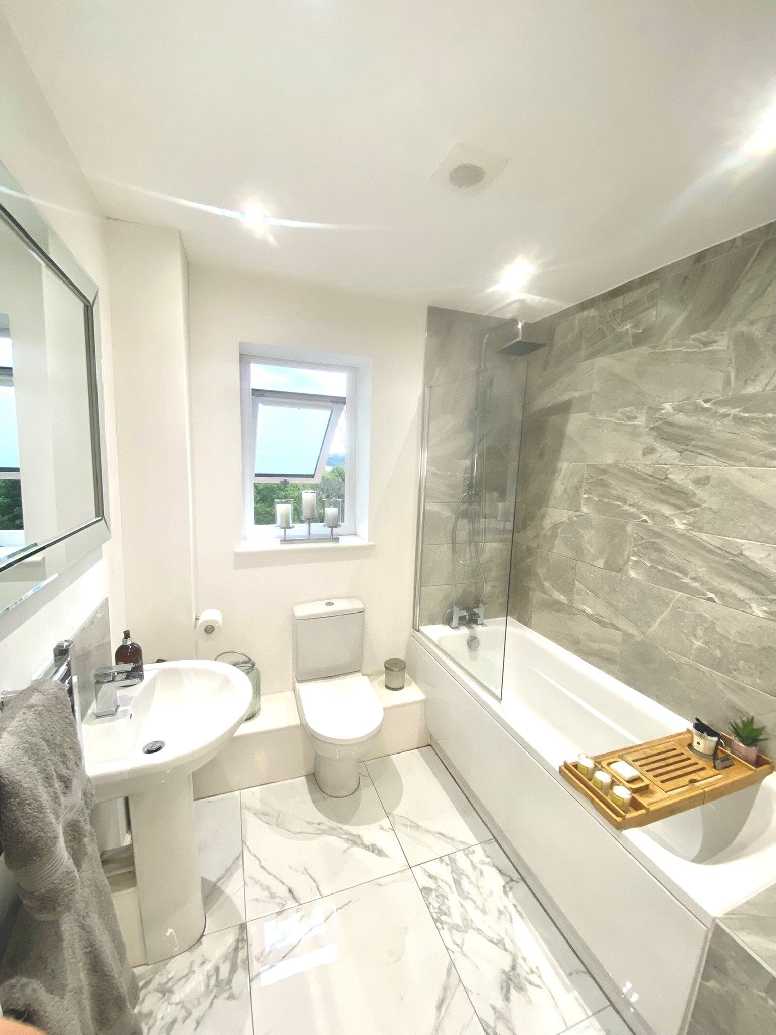 Flat Farrier Close in Salford