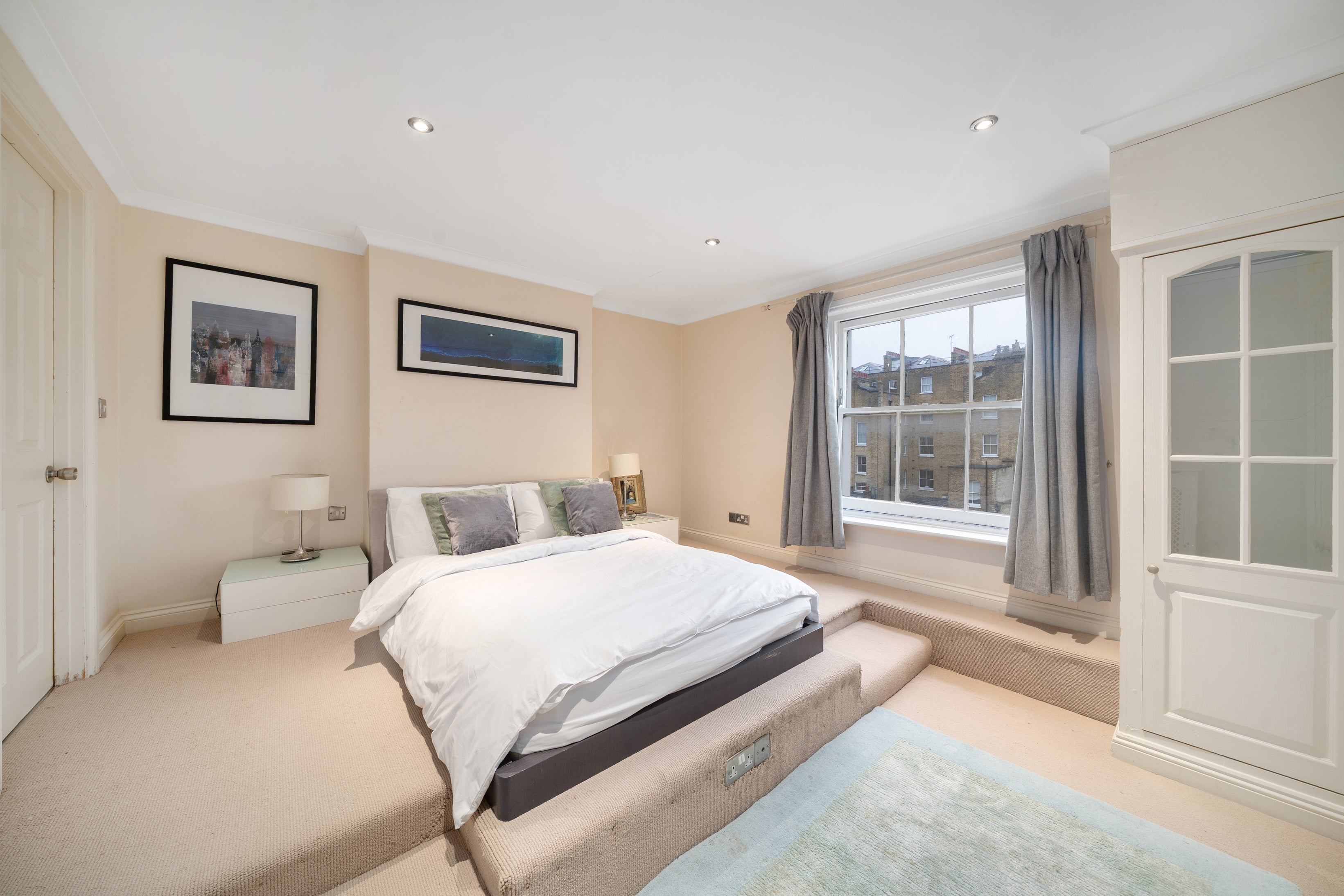 Flat Elvaston Place in Greater London