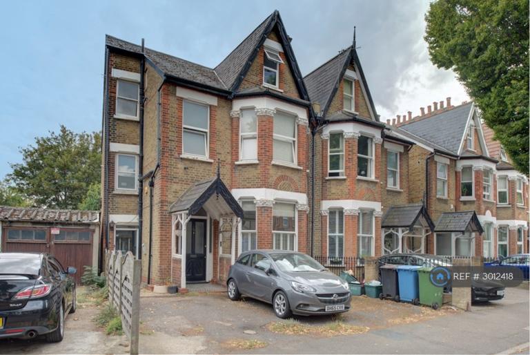 Flat Hammelton Road in Greater London