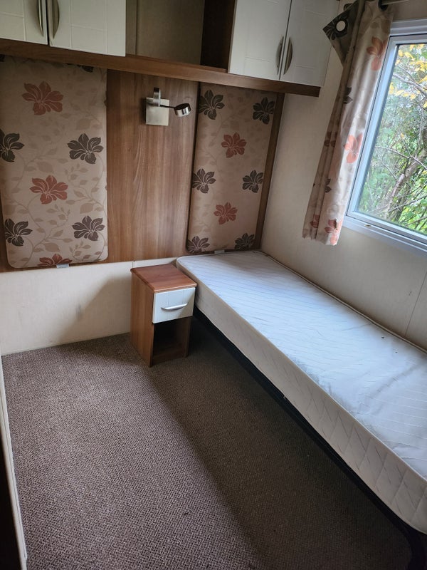 Room Towerhead Road in Bristol