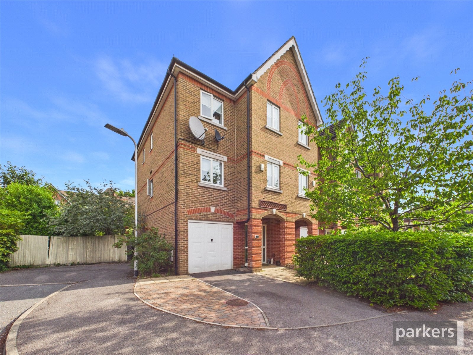 House Cintra Close in Reading