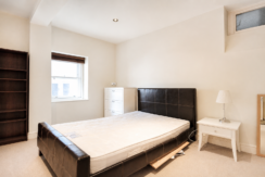 Flat Earl's Court Road in Greater London