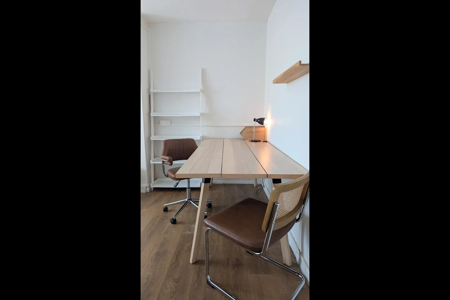 Flat Galsworthy Road in Greater London