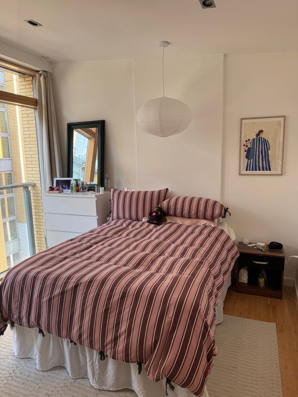 Room Kingsland Road in Greater London