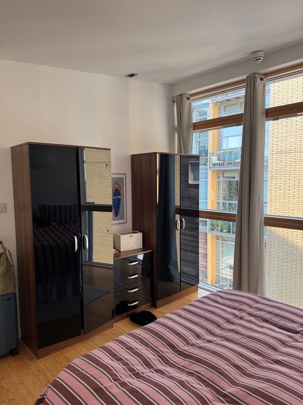 Room Kingsland Road in Greater London