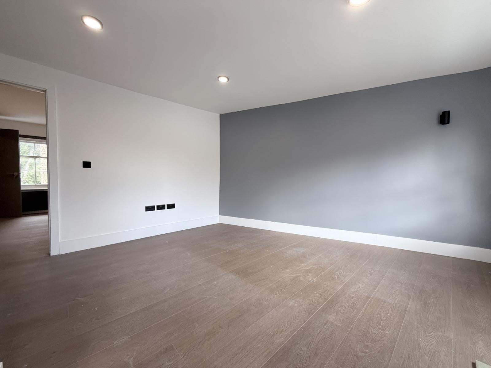 Flat South Street in Epsom and Ewell