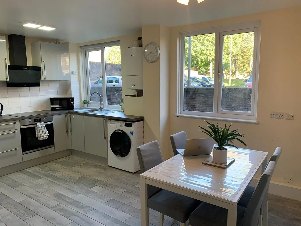Flat Dowdeswell Close in Greater London