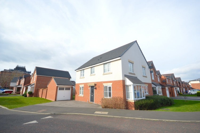 House Wade Avenue in Warrington