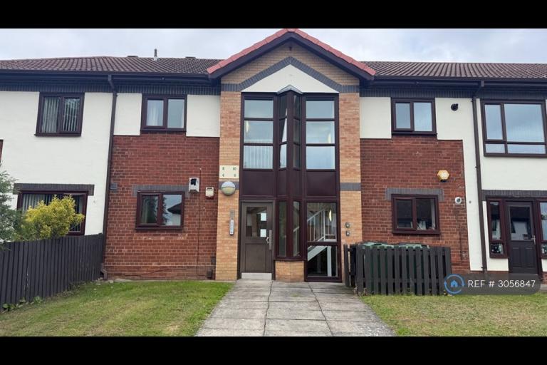 Flat Rosgill Drive in Leeds