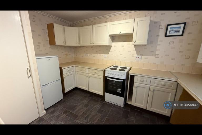 Flat Rosgill Drive in Leeds