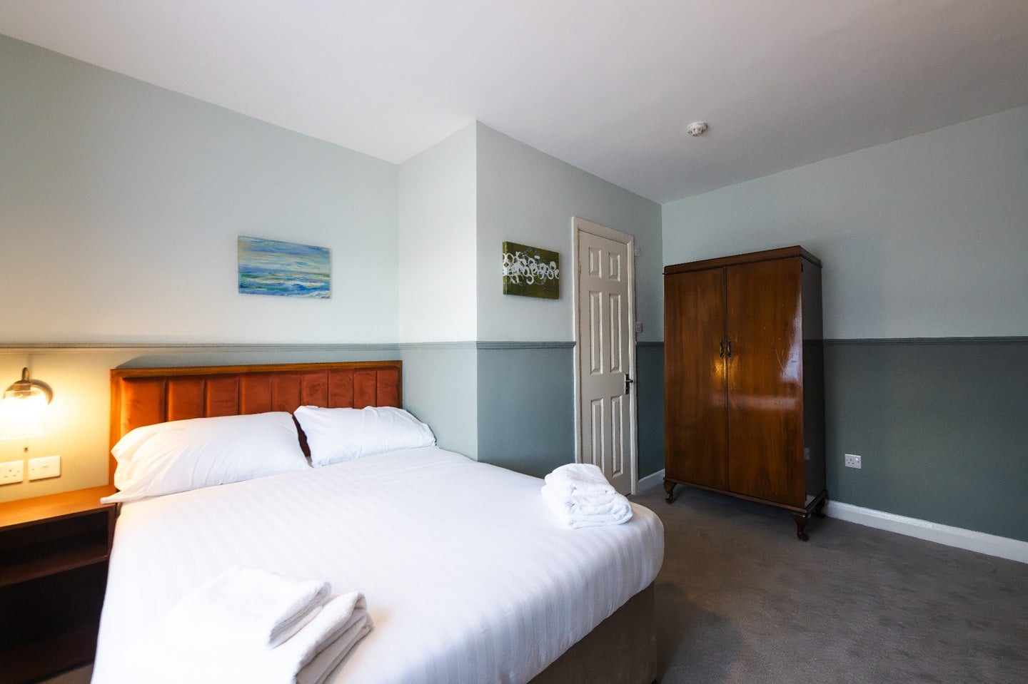 Room London Road in Slough
