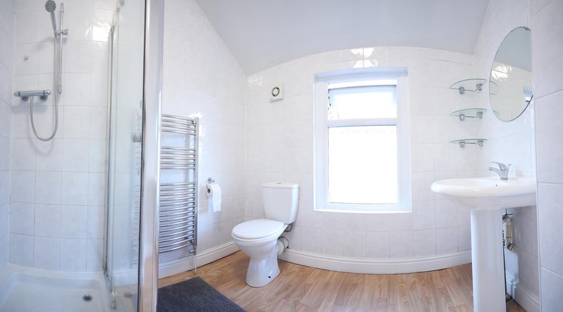 Room Whitchurch Road in Cardiff