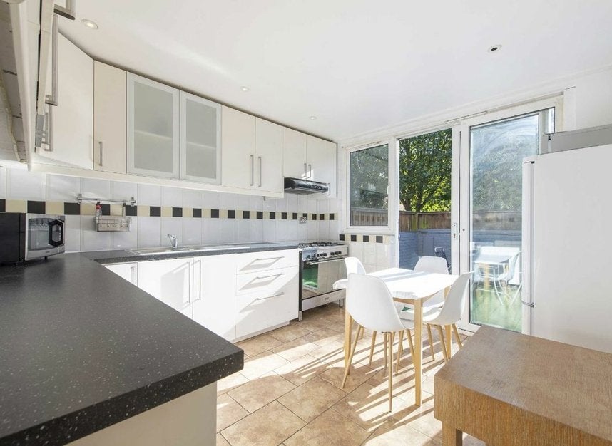 Flat Ashbrook Road in Greater London