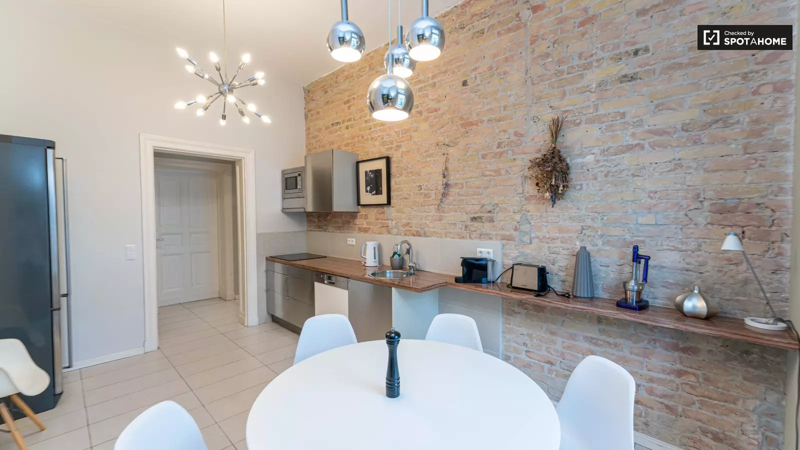 Wohnung Marienburger Straße in Berlin