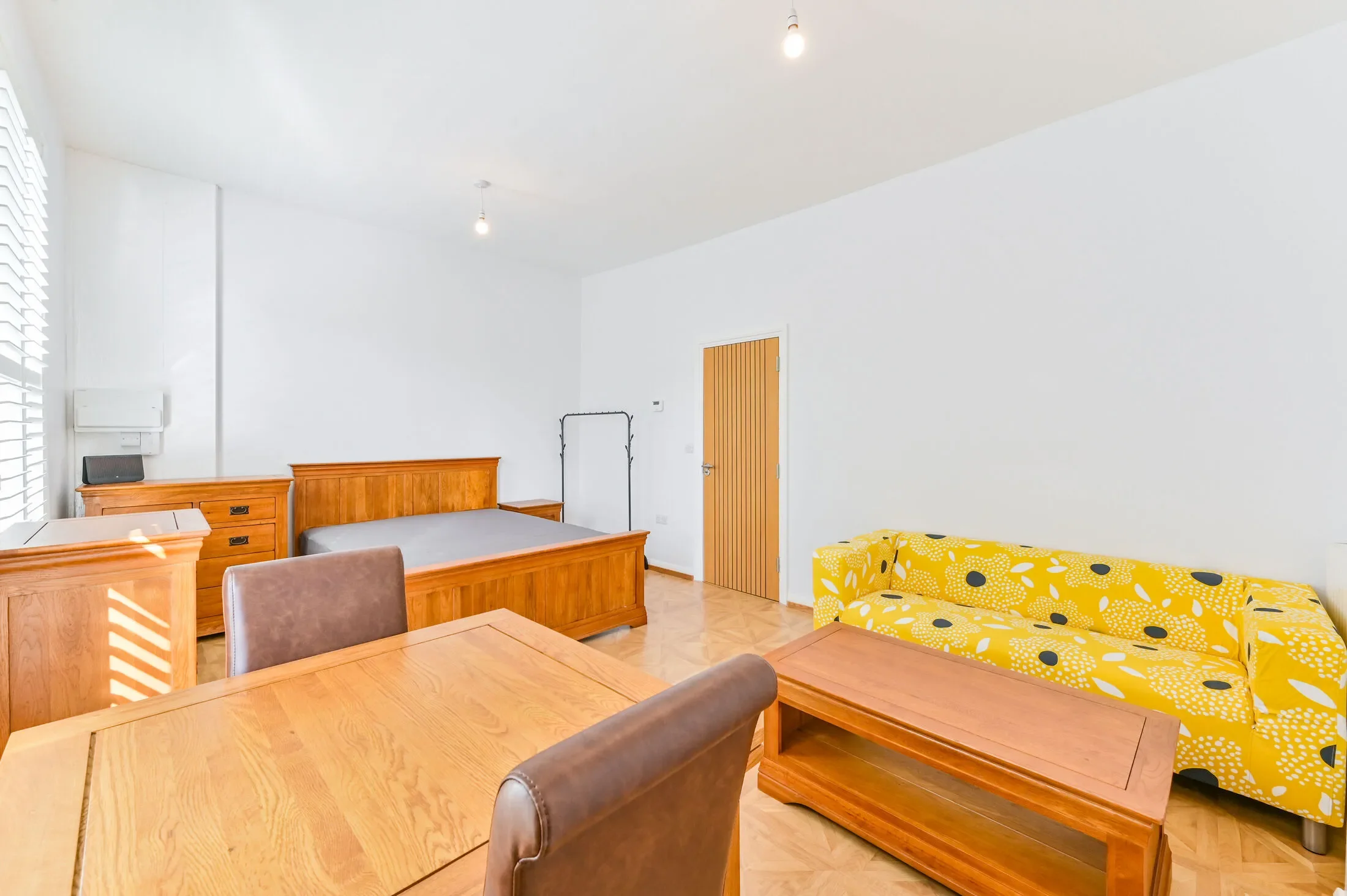Flat Huntingdon Street in Greater London