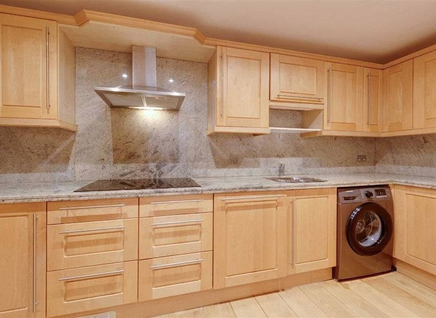 Flat Lancaster Gate in City of Westminster