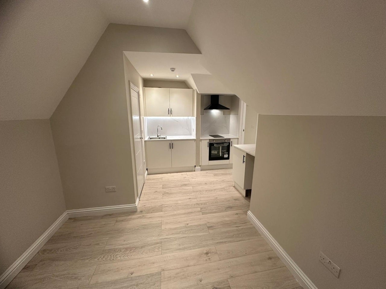 Flat Crescent Road in Bournemouth