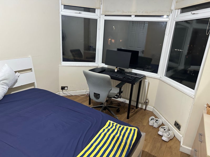 Room Elibank Road in Greater London