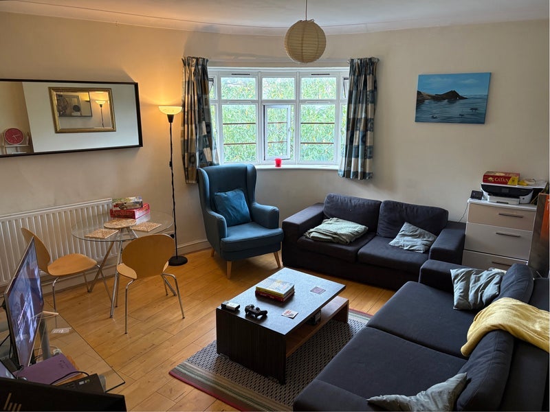 Room Poynders Gardens in Greater London