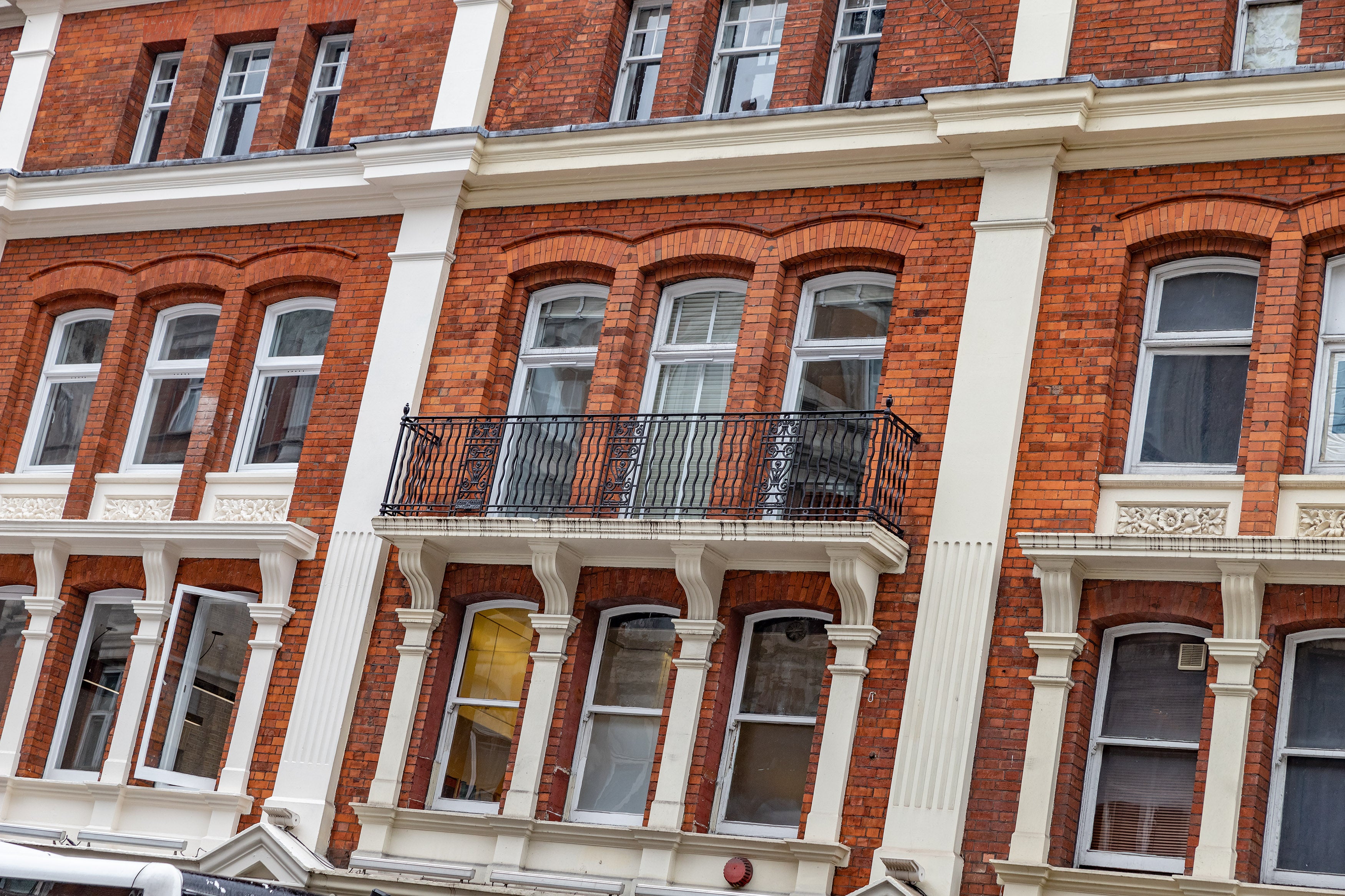 Flat Shaftesbury Avenue in City of Westminster
