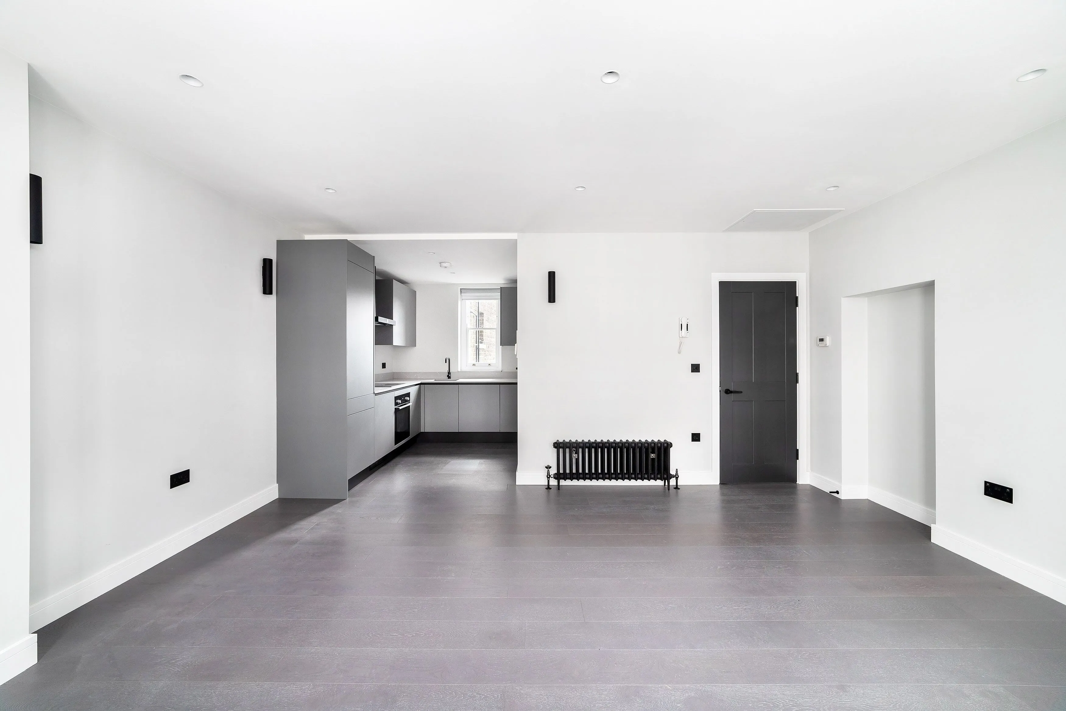 Flat Shaftesbury Avenue in City of Westminster