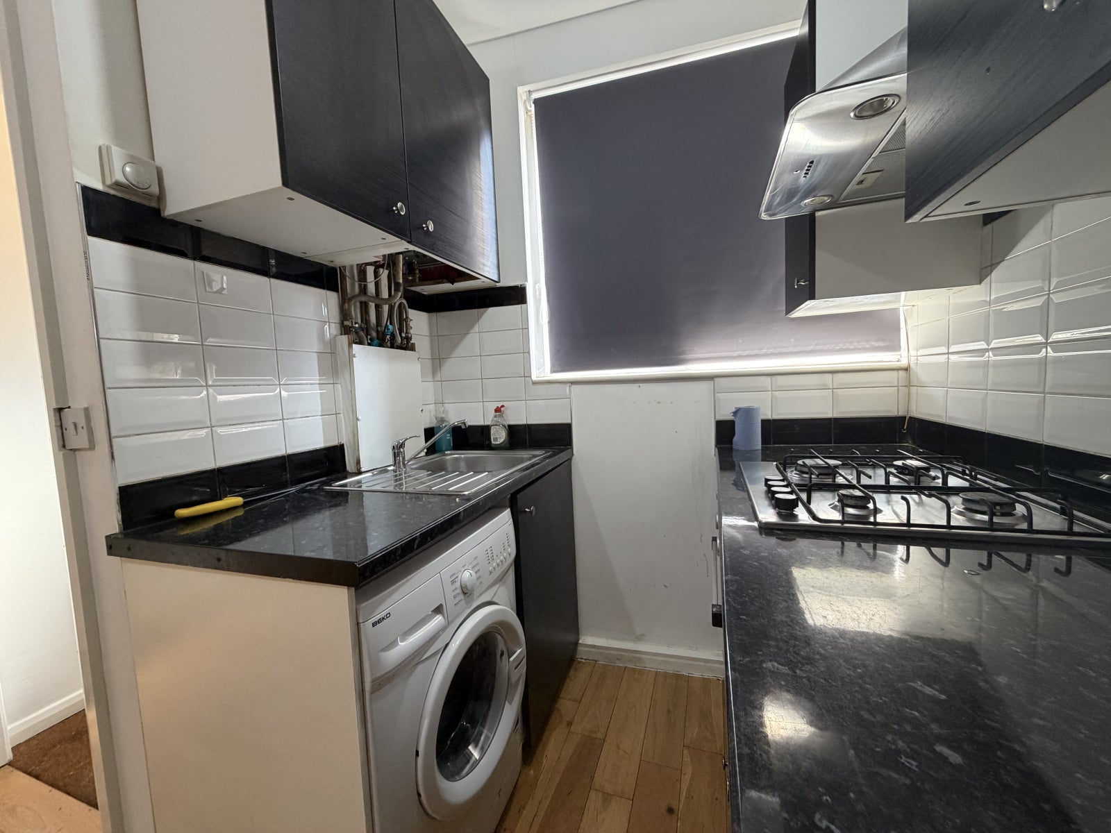 Flat Canning Crescent in Greater London