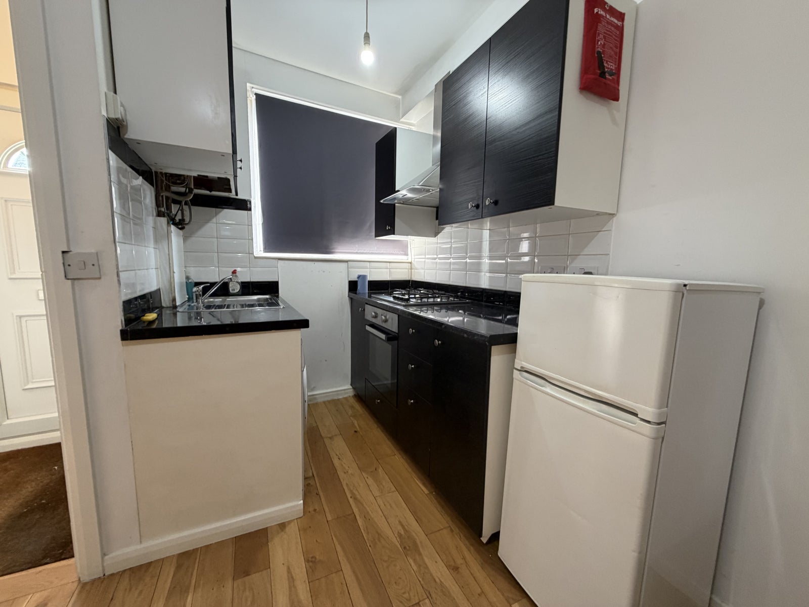 Flat Canning Crescent in Greater London