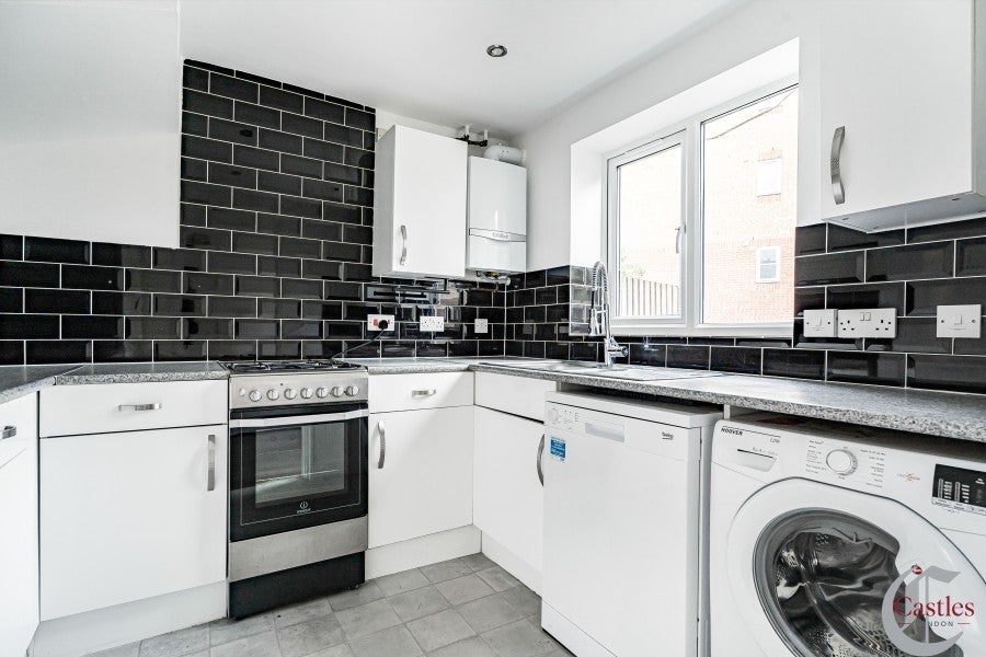 House Manton Road in Greater London