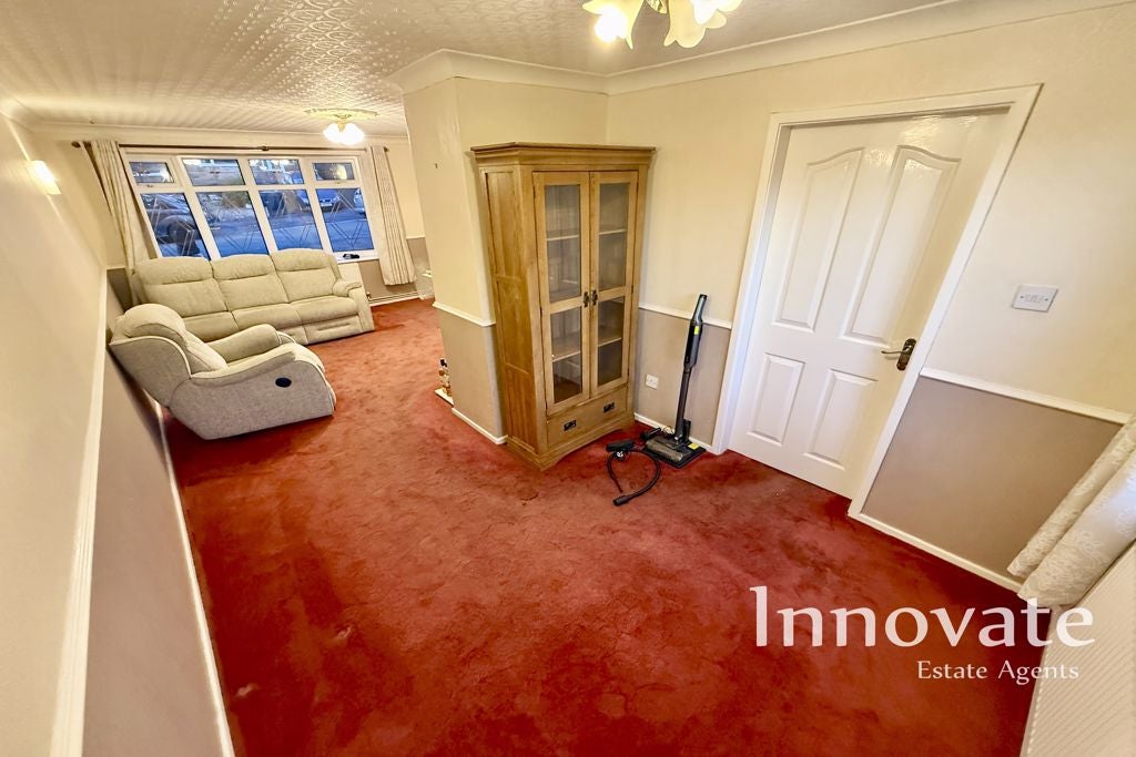 House Muirfield Crescent in Sandwell