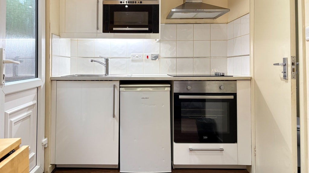 Room Park Avenue in Greater London