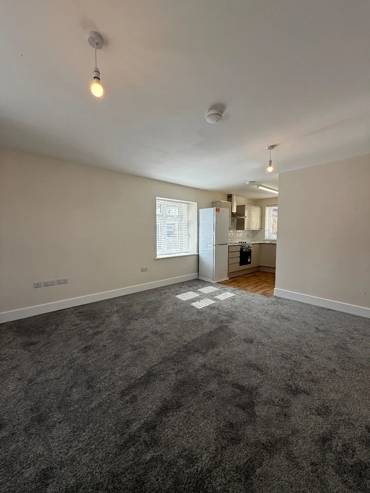 Flat Grosvenor Road in Greater London