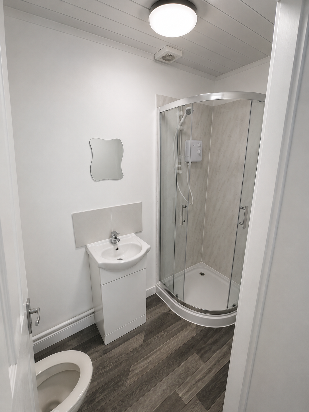 Flat Kirkstall Lane in Leeds