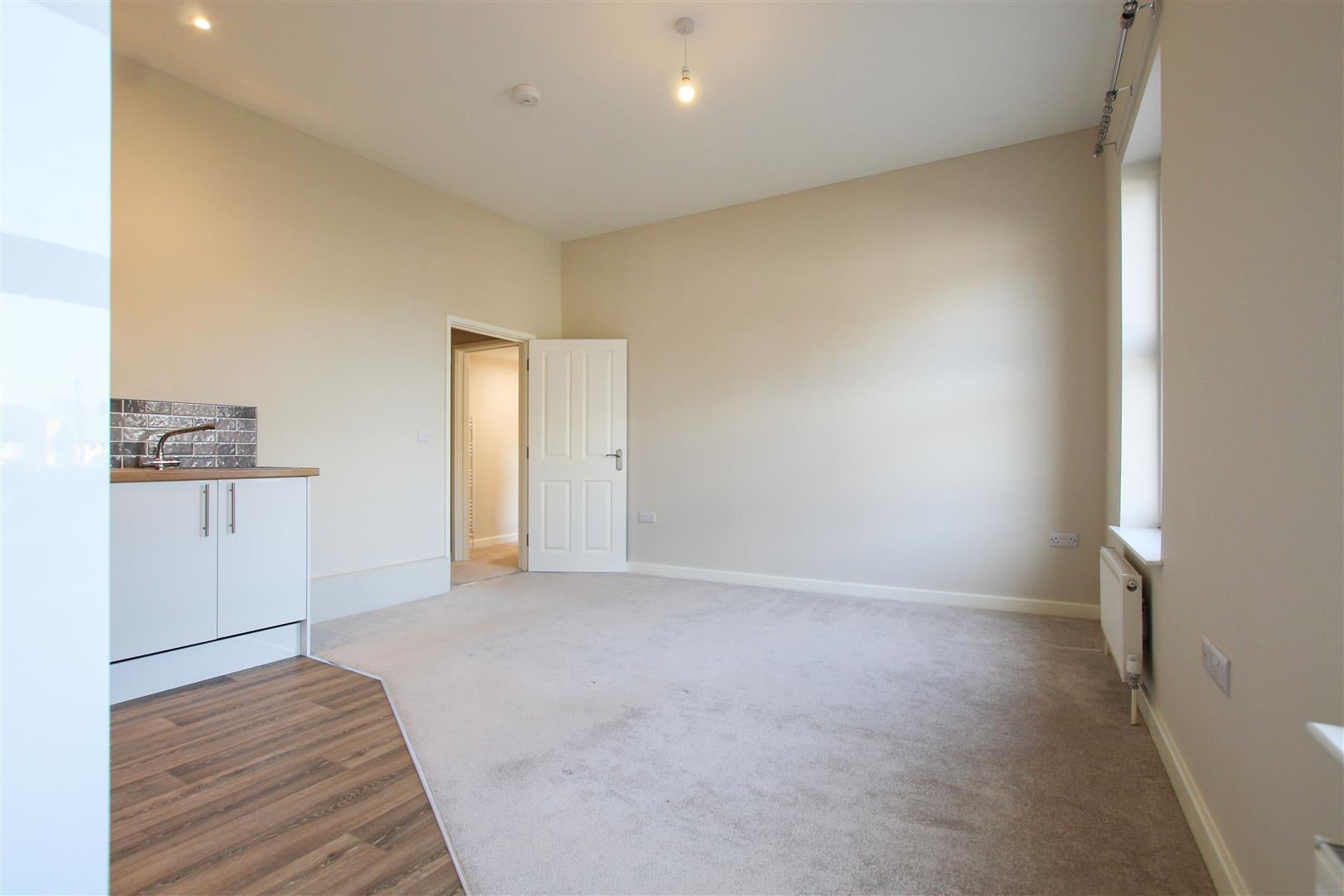 Flat Cherry Hinton Road in Cambridge