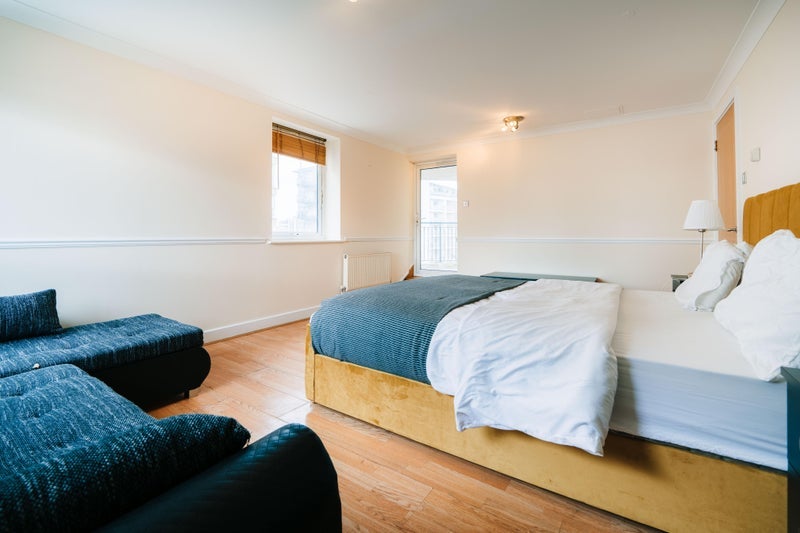 Room Prime Meridian Walk in Greater London