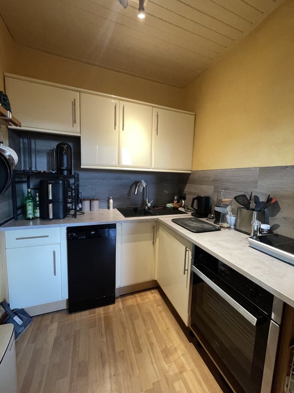 Flat Lochrin Terrace in City of Edinburgh