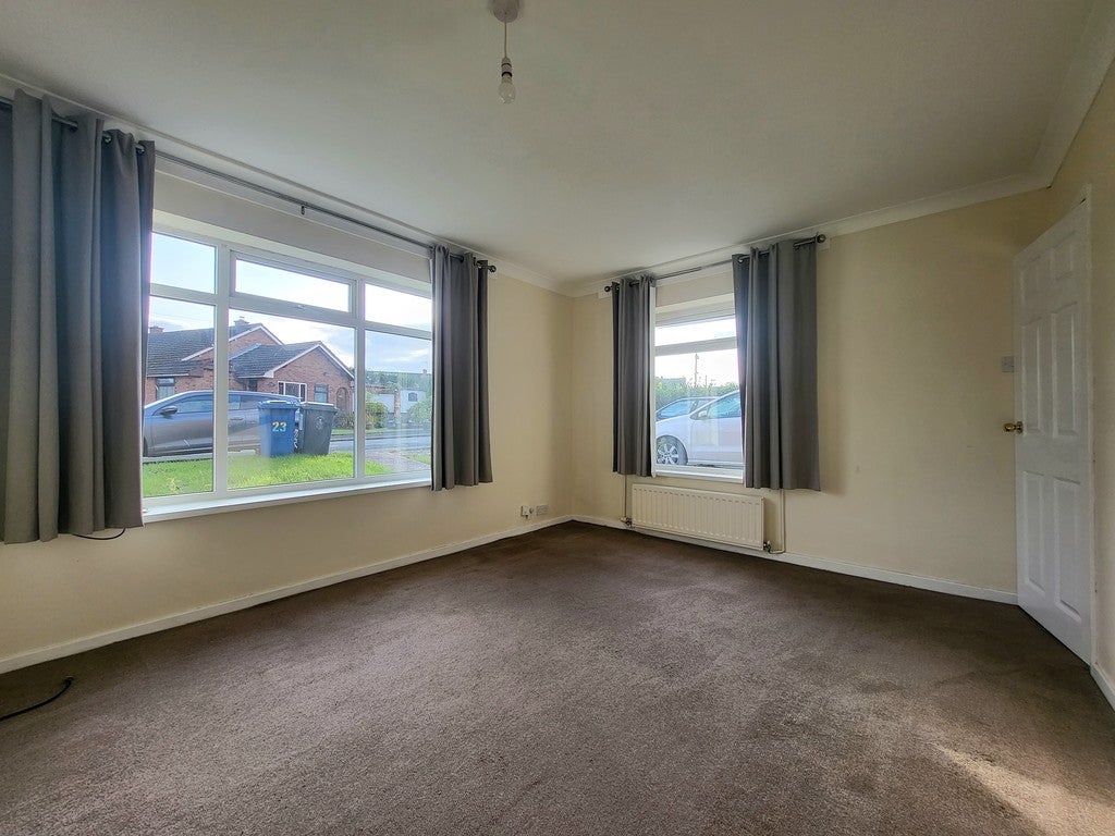 House Nailers Drive in Lichfield