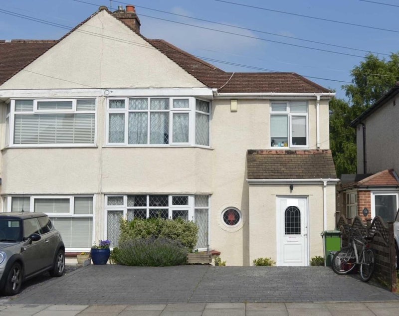 Flat Shirley Avenue in Greater London