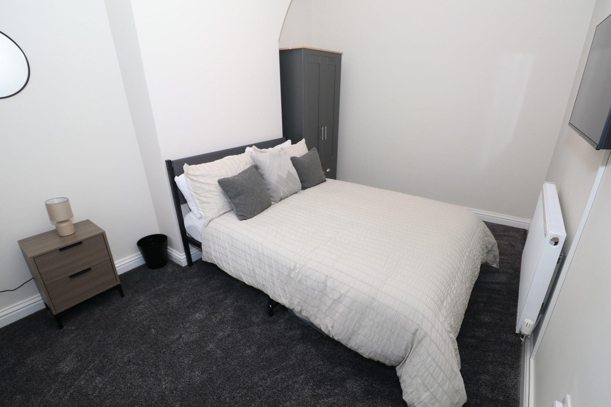 Room West Street in Crewe