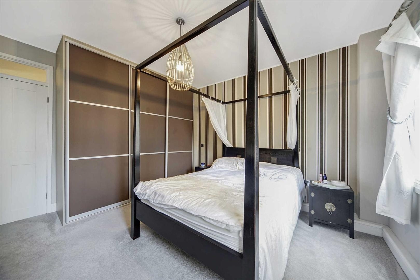 Flat Allsop Place in City of Westminster