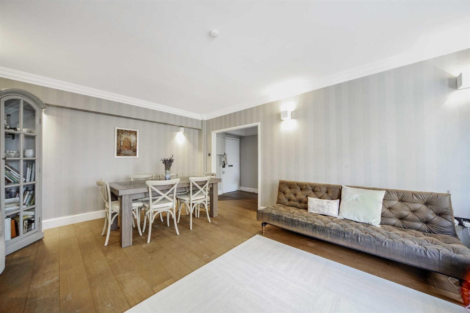 Flat Allsop Place in City of Westminster