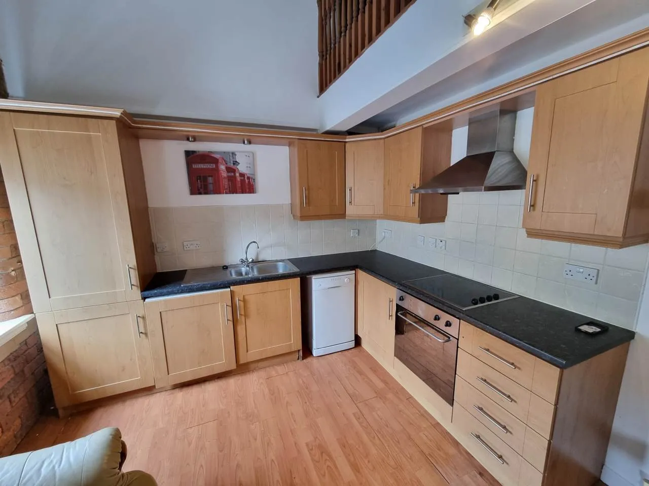 Flat Holdsworth Street in Bradford