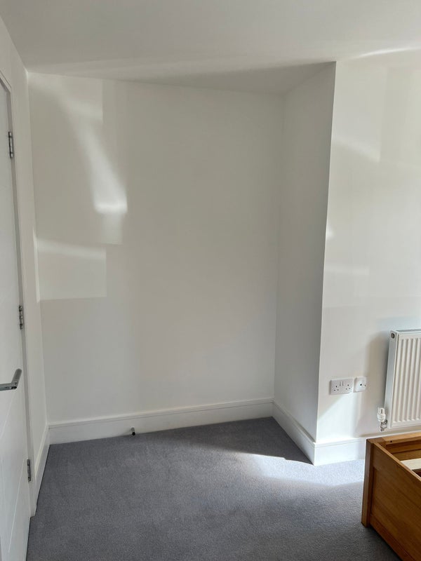 Room Old Pump House Close in Bristol