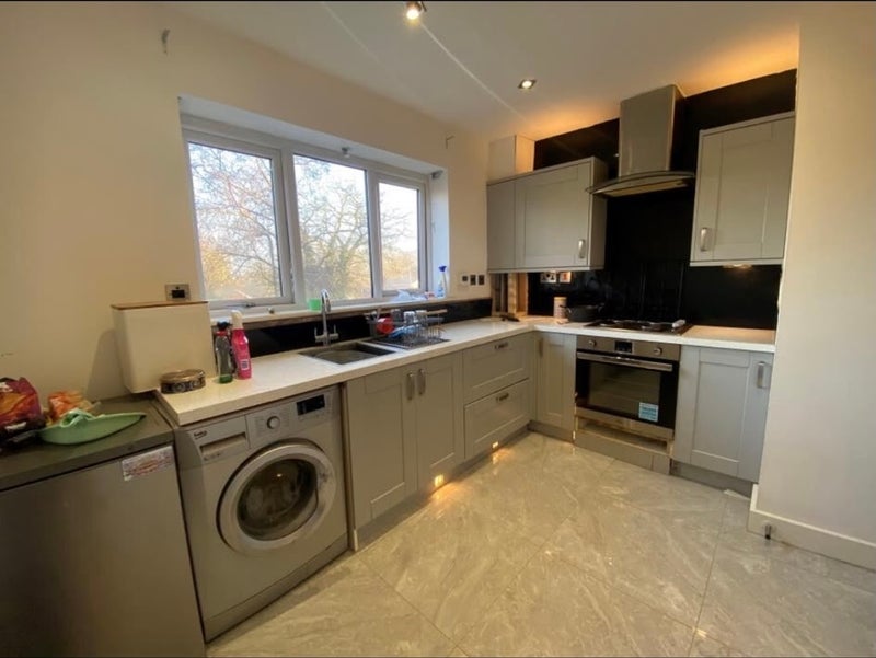 Room Forge Mill Road in Redditch