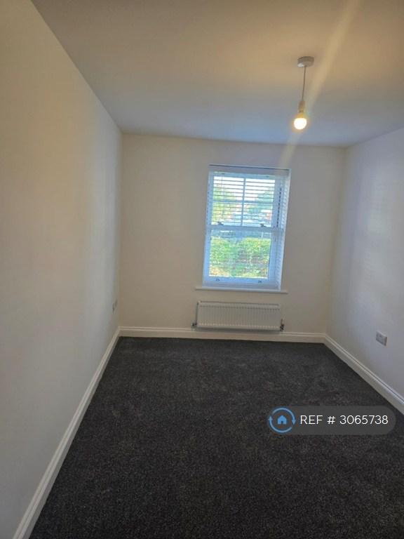 Flat Hamilton Road in Bournemouth