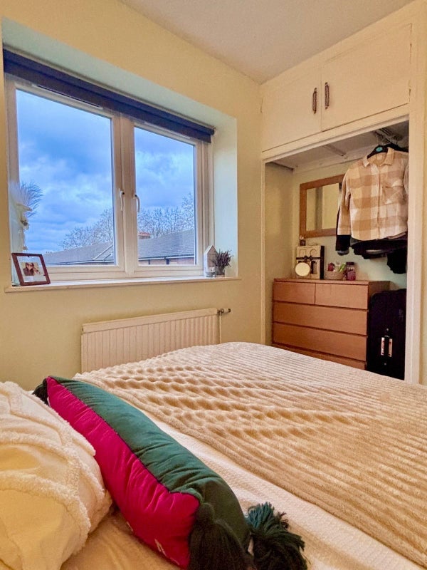 Room Hawes Street in Greater London